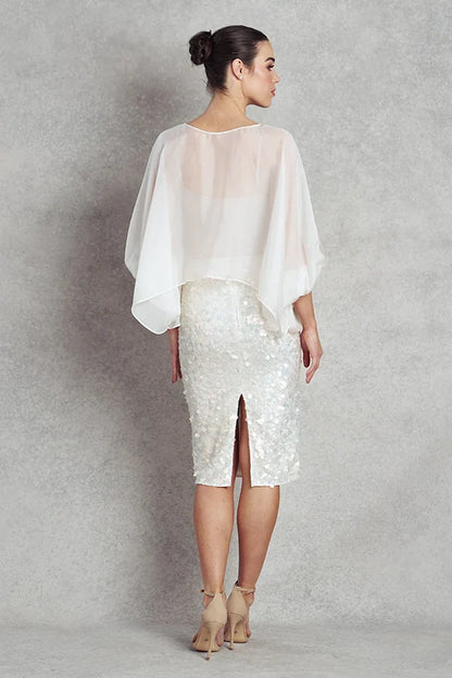 Cloud dancer Short Cape - White
